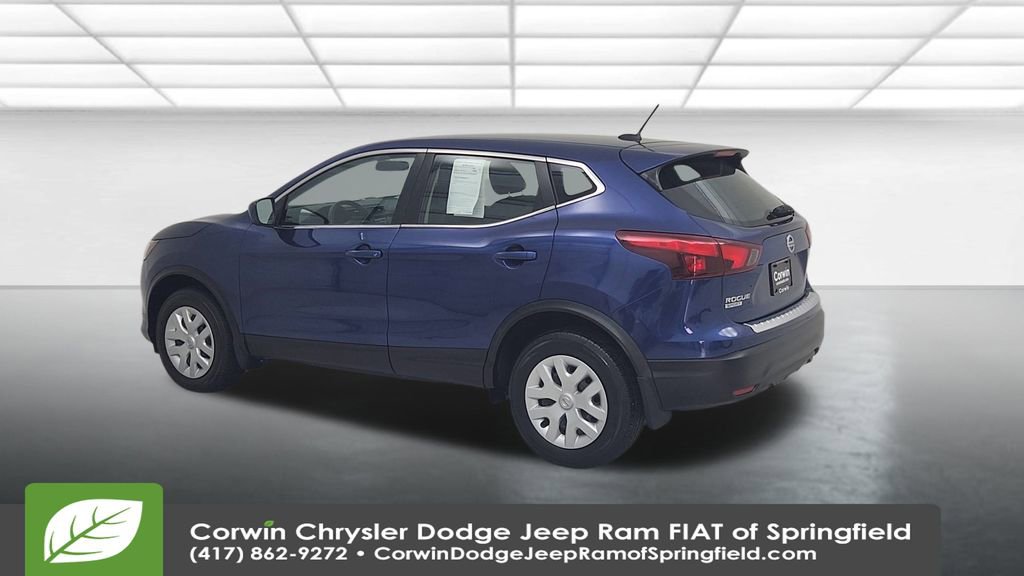 Used 2019 Nissan Rogue Sport S image 10