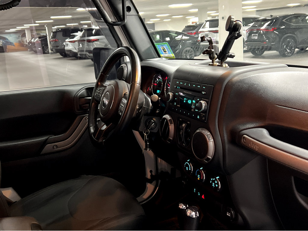 Used 2018 Jeep Wrangler Unlimited Sport S AWD/4WD image 25