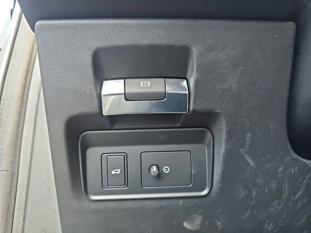 Used 2020 Land Rover Discovery Sport S image 28