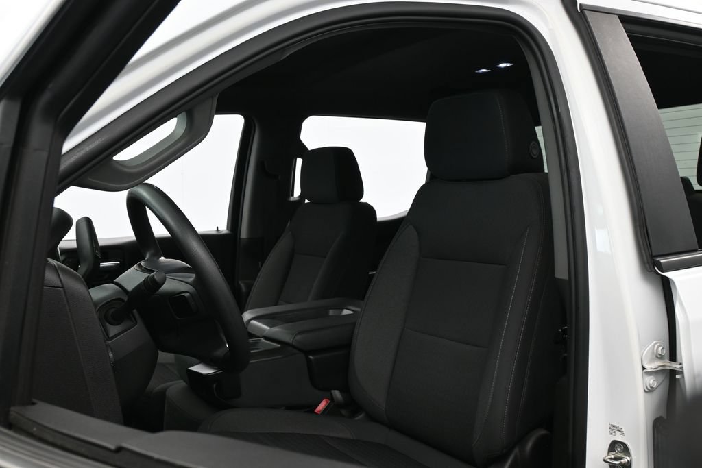 Used 2022 Chevrolet Silverado 1500 Custom w/ Safety Confidence Package RWD image 10