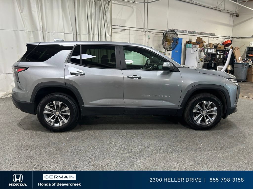 Used 2025 Chevrolet Equinox LT AWD/4WD image 9