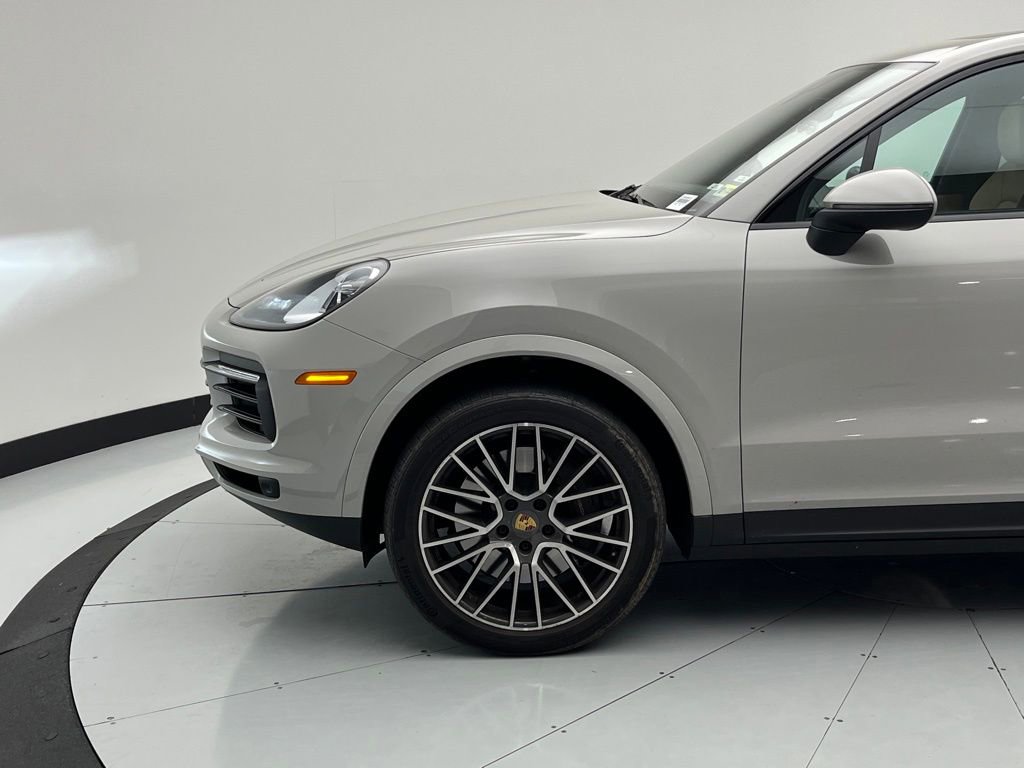 Used 2023 Porsche Cayenne image 14