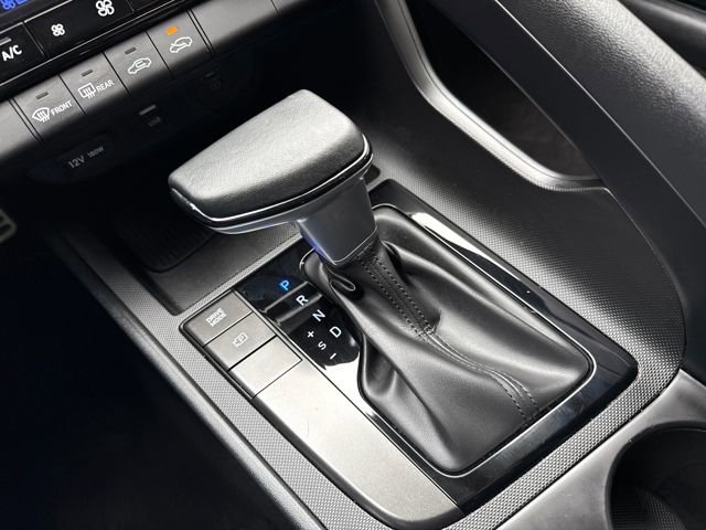 Used 2025 Hyundai Elantra Sport image 28