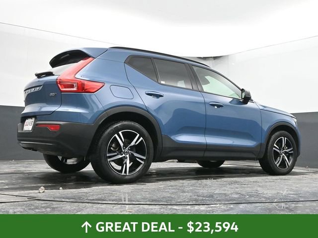 Used 2024 Volvo XC40 B5 Core image 50