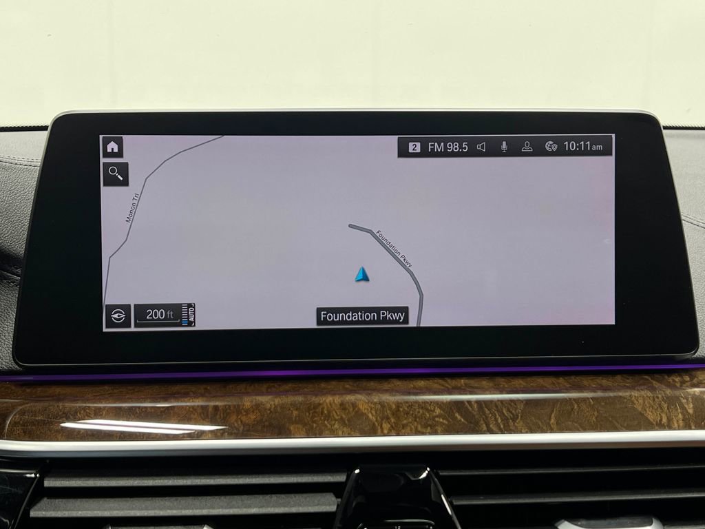 Used 2020 BMW 530e xDrive w/ Premium Package AWD/4WD image 10