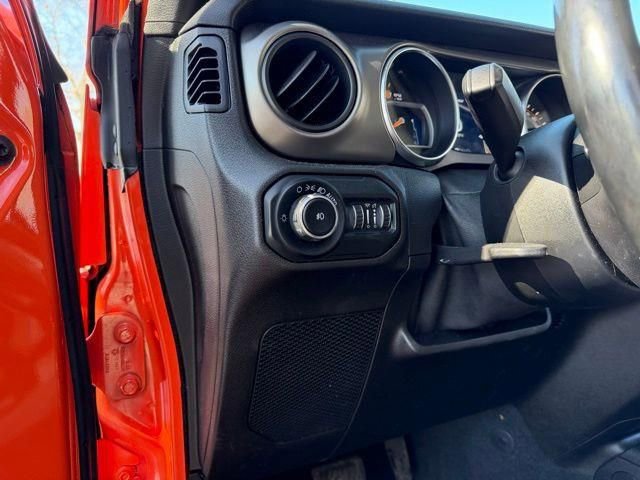 Used 2019 Jeep Wrangler Unlimited Sport S image 28