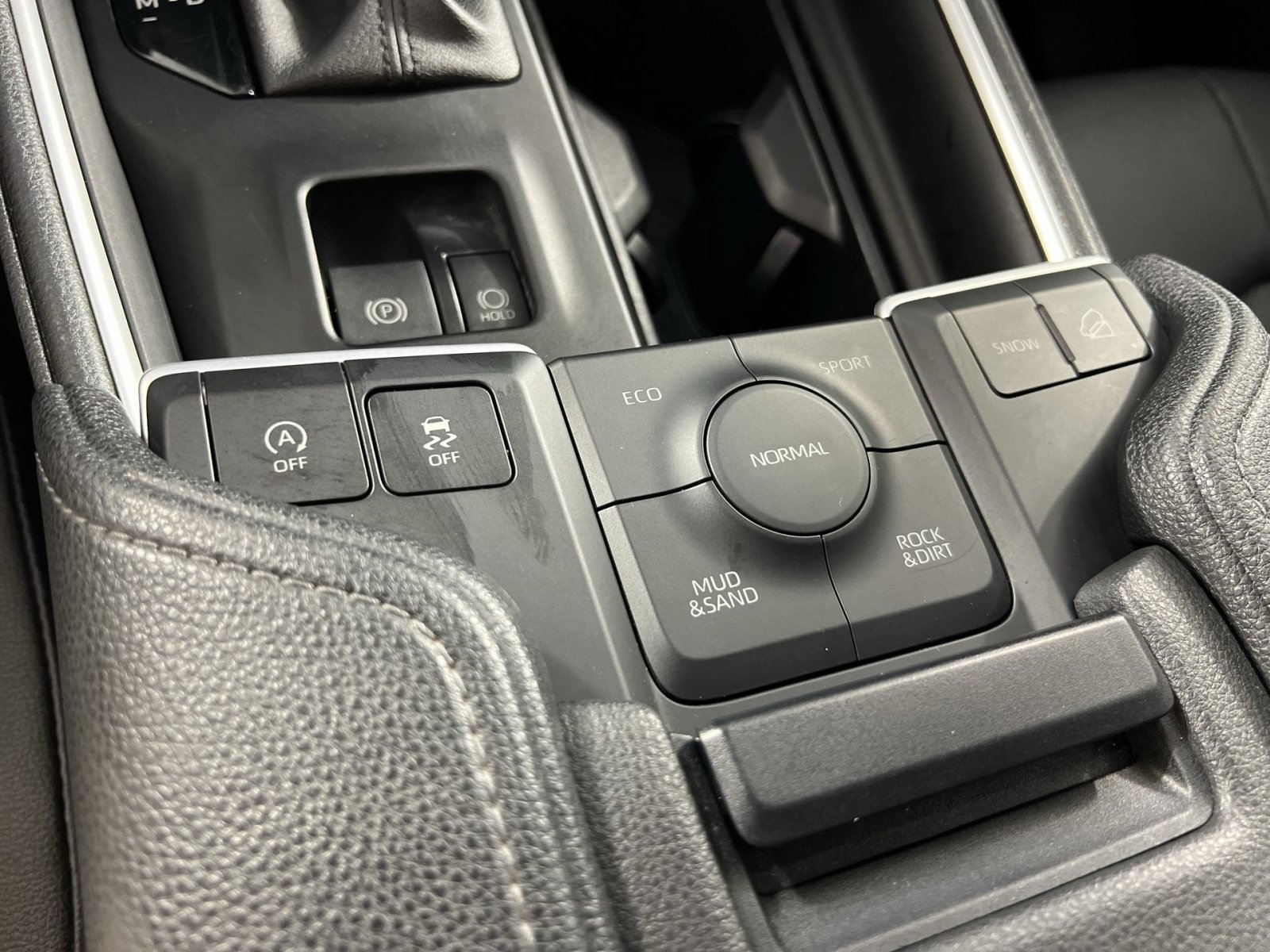 Used 2025 Toyota Grand Highlander AWD image 30