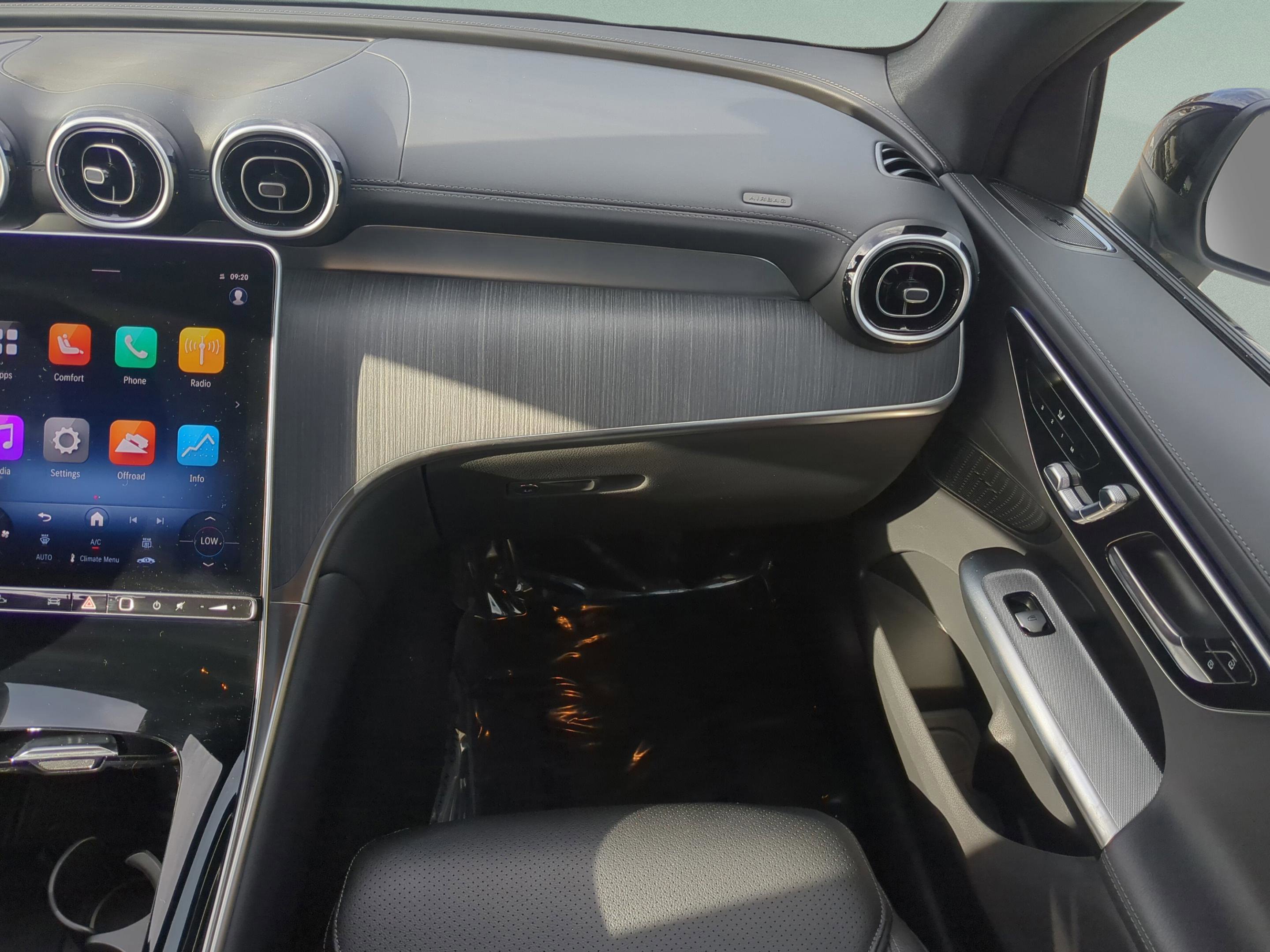 Certified 2025 Mercedes-Benz GLC 300 4MATIC image 20