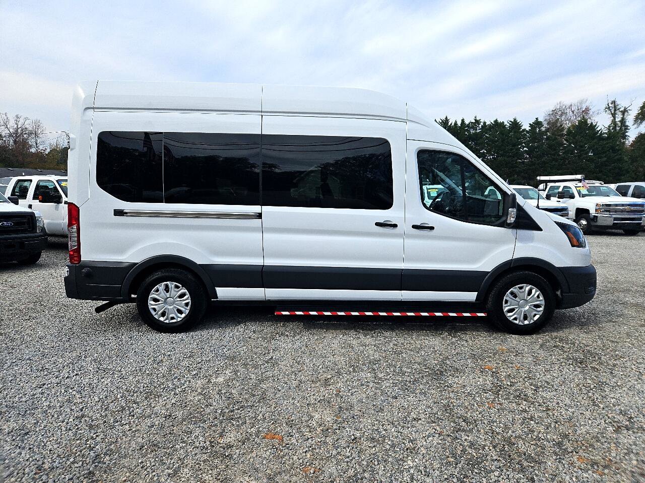 Used 2020 Ford Transit 350 XL image 7