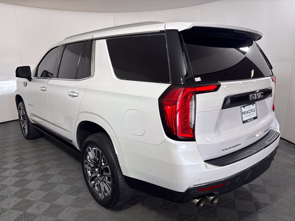 Used 2023 GMC Yukon Denali Ultimate AWD/4WD image 7