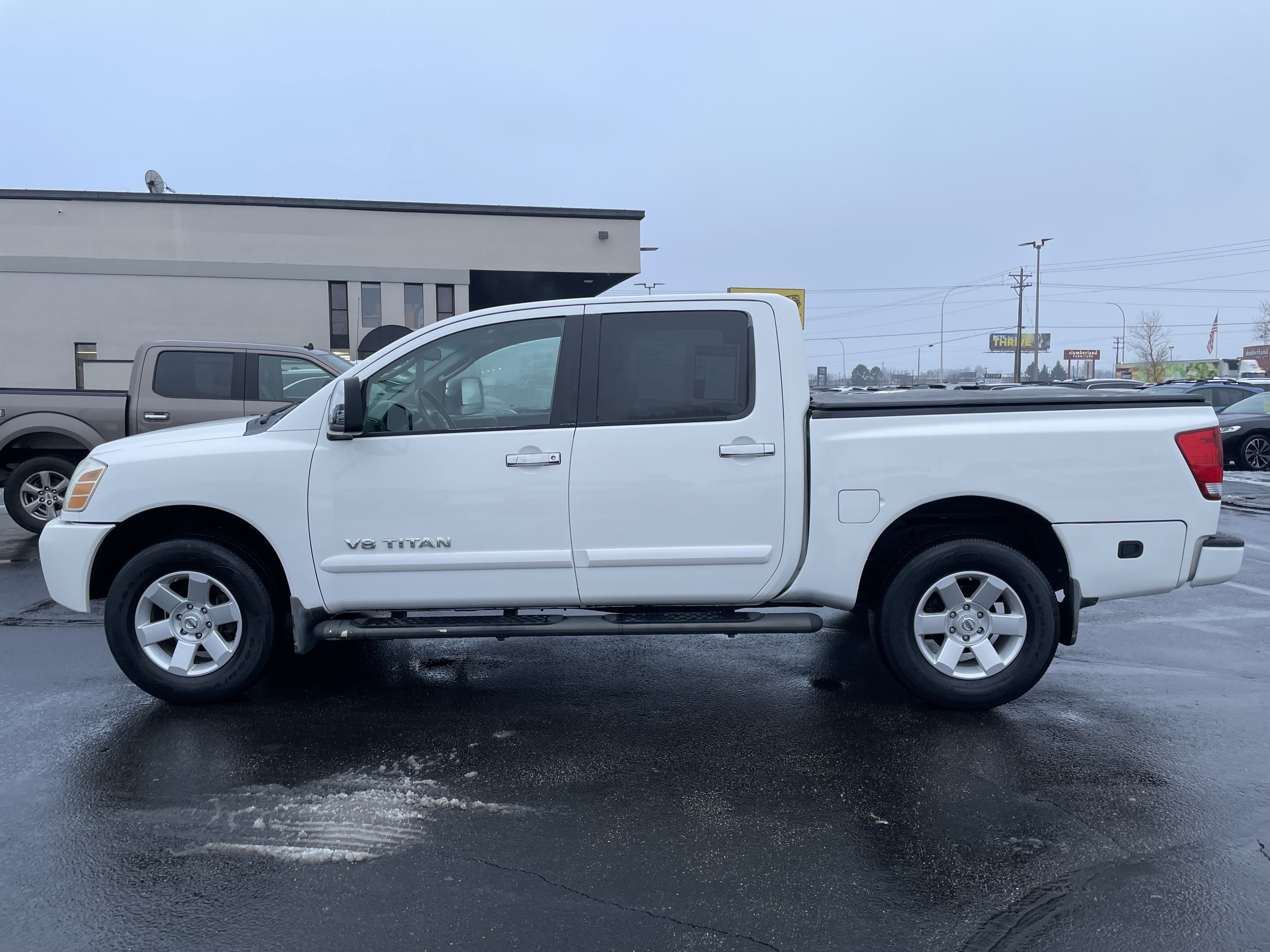 Used 2006 Nissan Titan LE w/ (T01) Tow Pkg AWD/4WD image 5