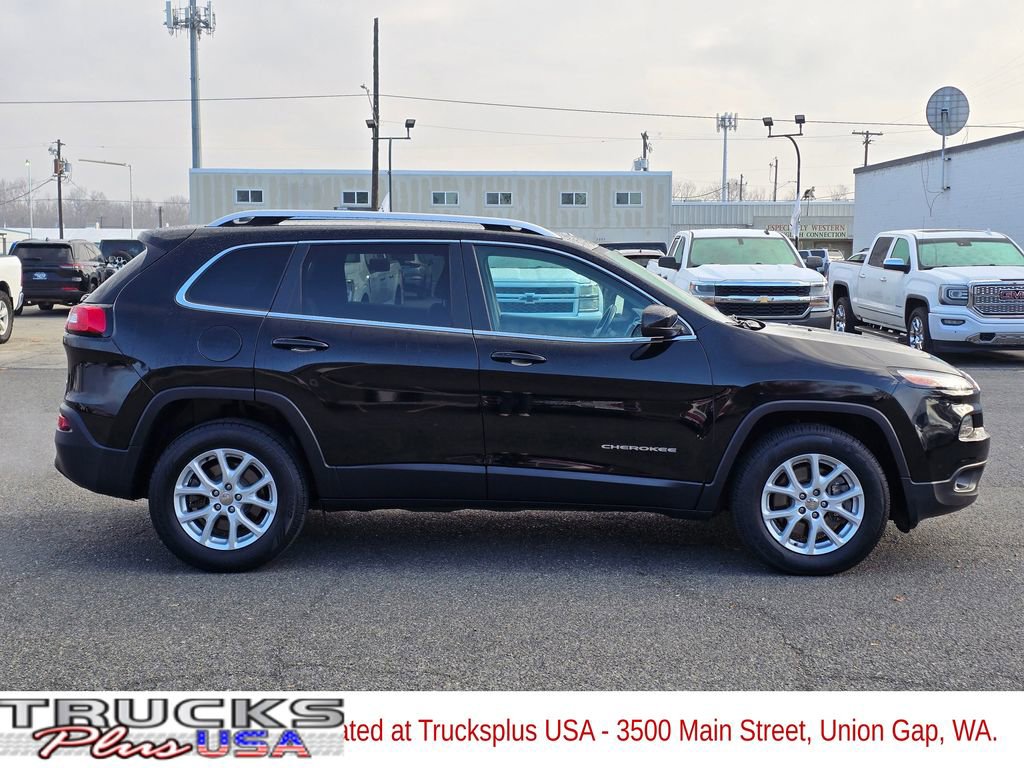 Used 2018 Jeep Cherokee Latitude Plus image 6