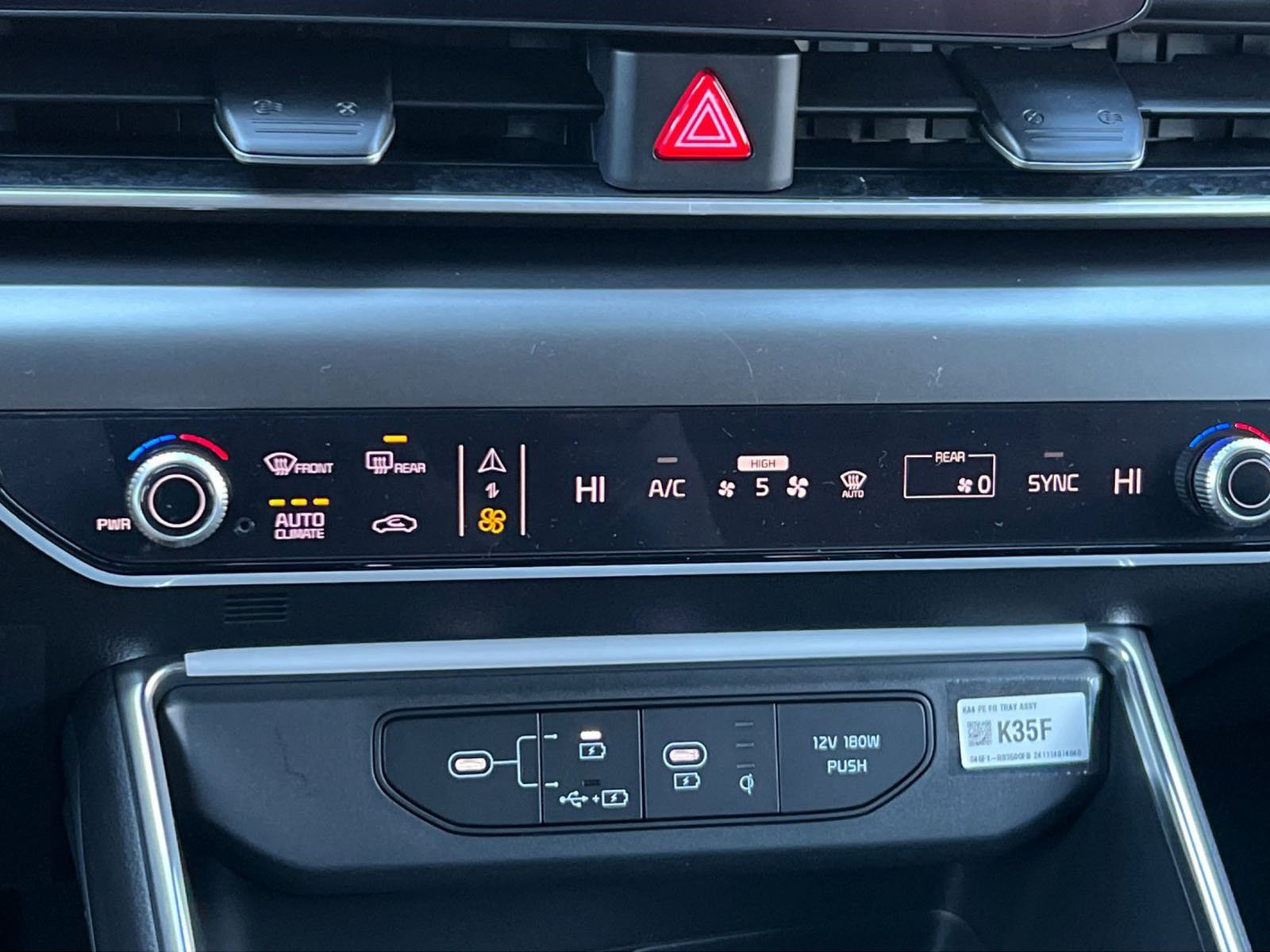 New 2025 Kia Carnival SX image 23