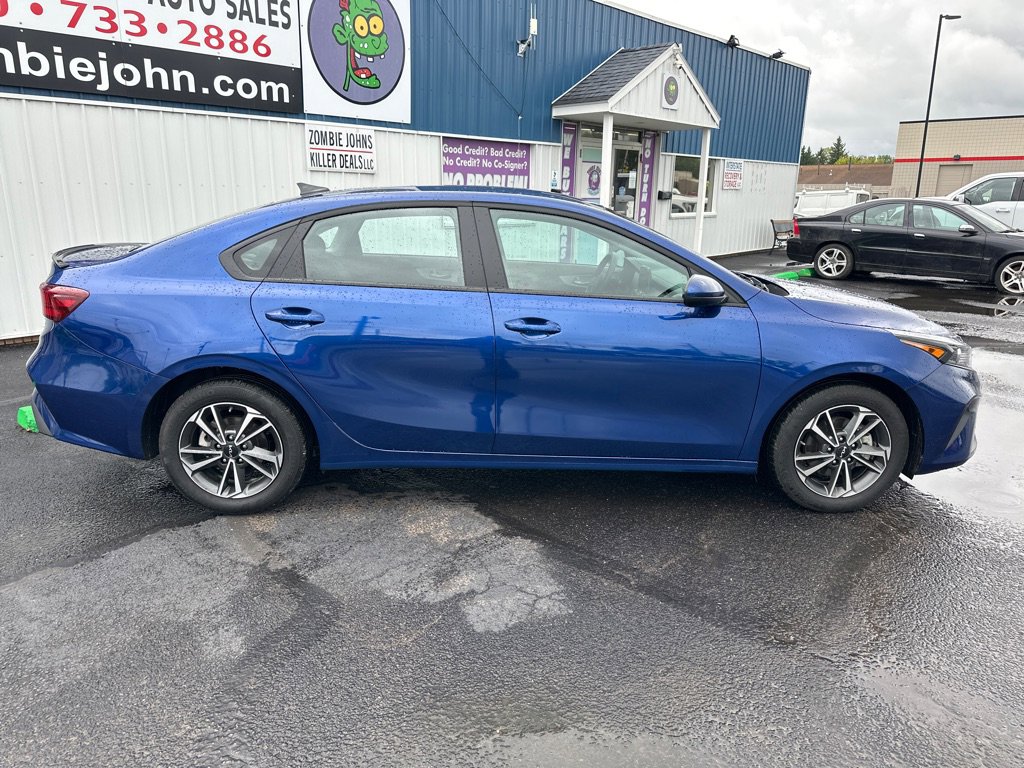 Used 2024 Kia Forte LXS FWD image 8