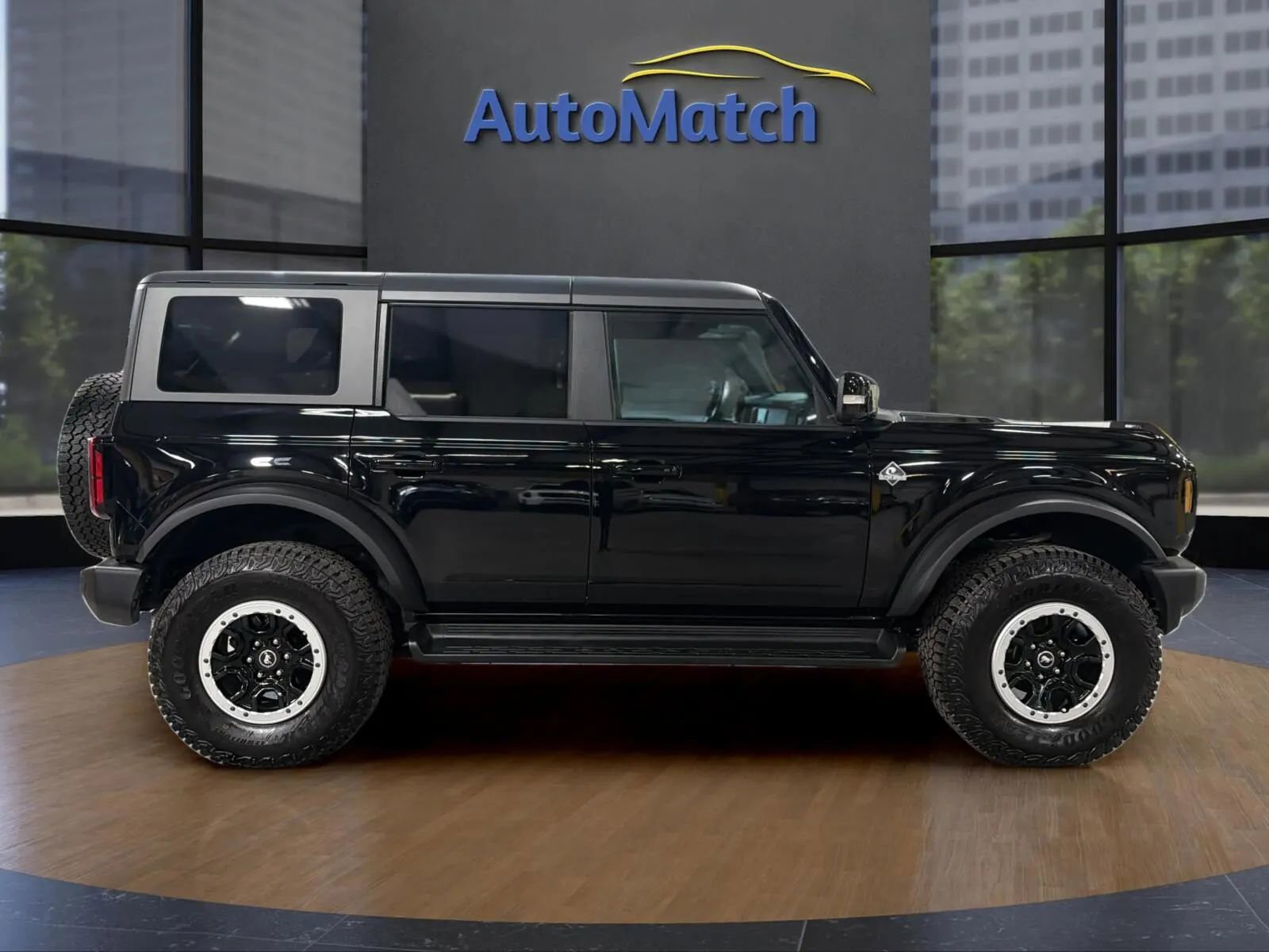 Used 2025 Ford Bronco Outer Banks w/ Sasquatch Package image 13