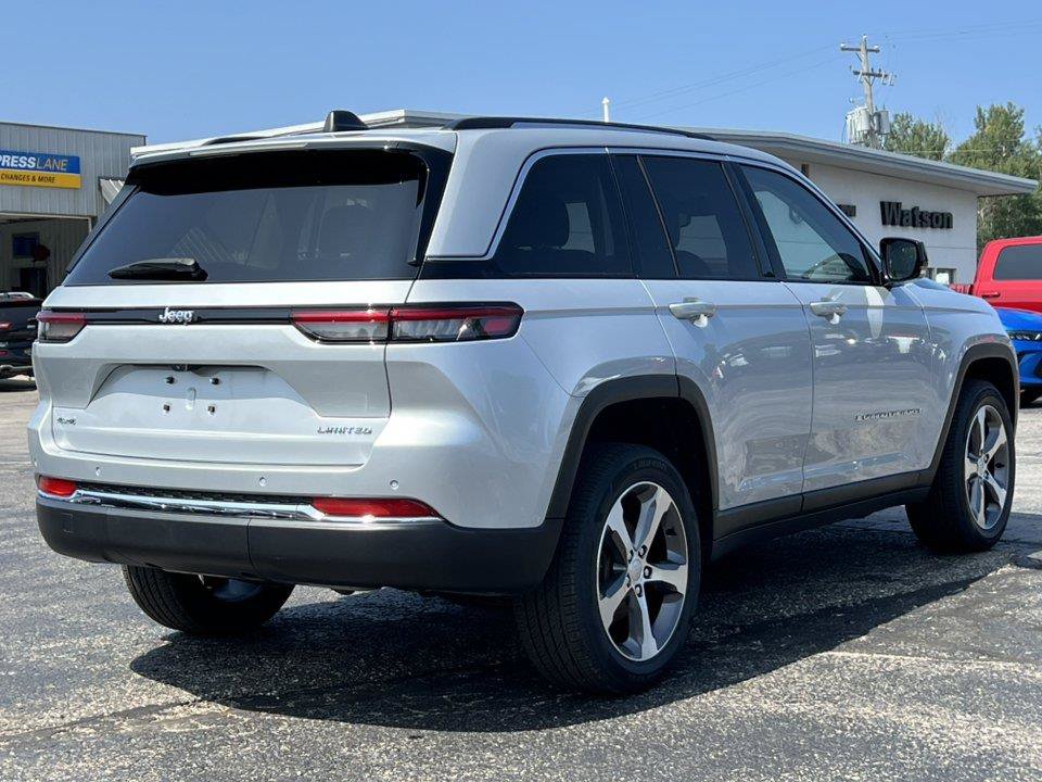 Used 2023 Jeep Grand Cherokee Limited AWD/4WD image 37