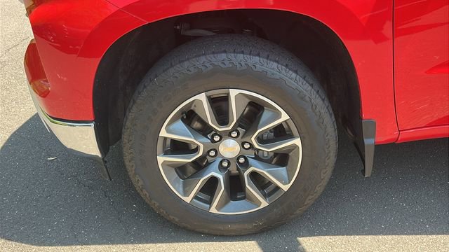 Used 2024 Chevrolet Silverado 1500 LT AWD/4WD image 8