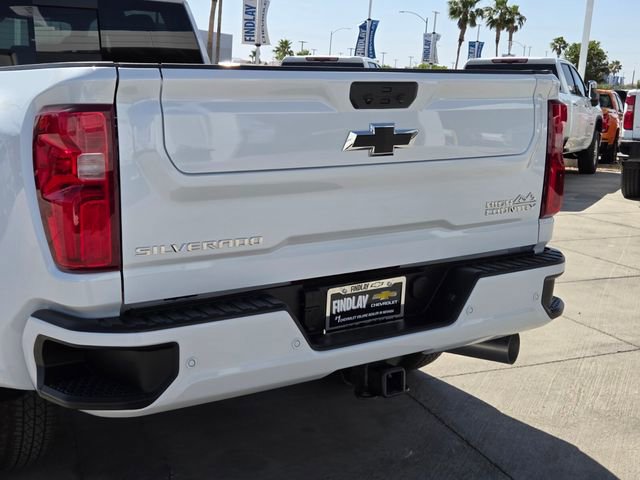 Certified 2026 Chevrolet Silverado 3500 High Country w/ High Country Premium Package AWD/4WD image 5