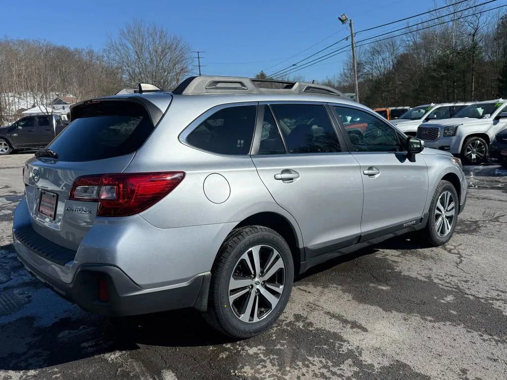 Used 2019 Subaru Outback 2.5i Limited AWD/4WD image 4
