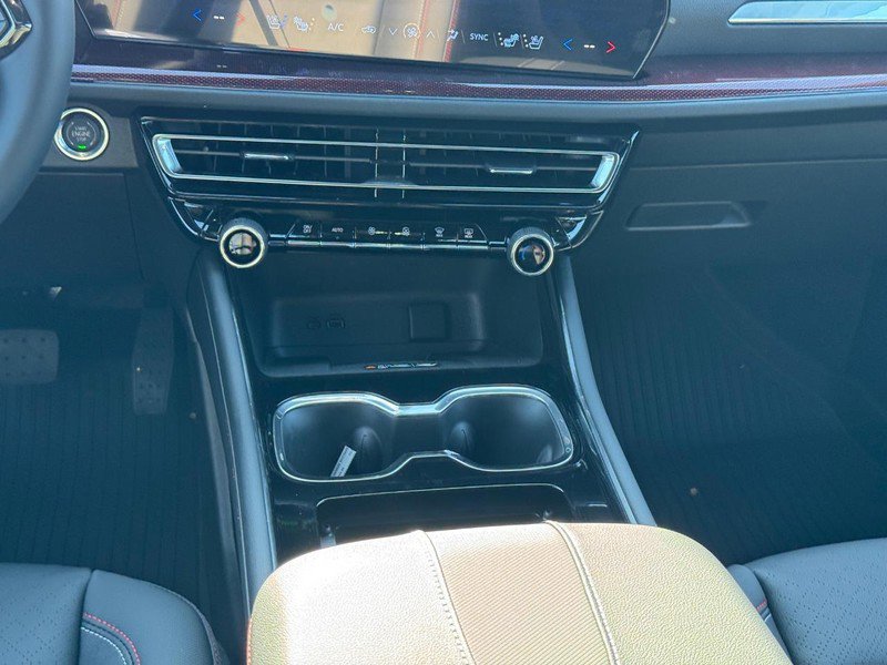 New 2026 Chevrolet Traverse RS w/ LPO, Floor Liner Package image 11