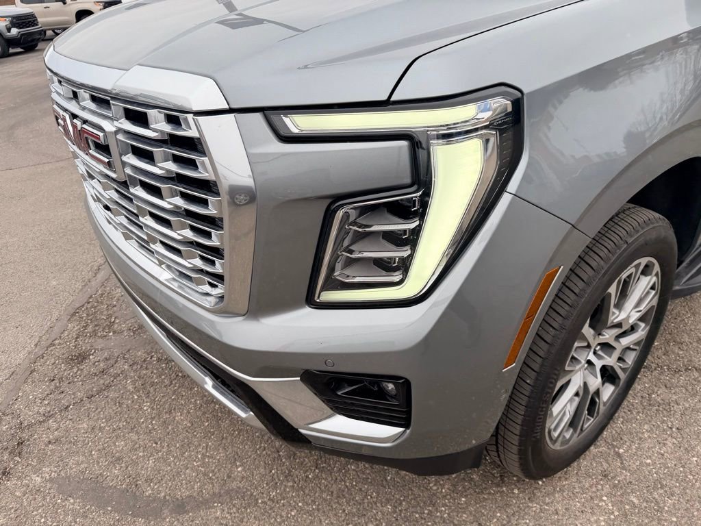 New 2026 GMC Yukon Denali w/ LPO, Floor Liner Package image 12