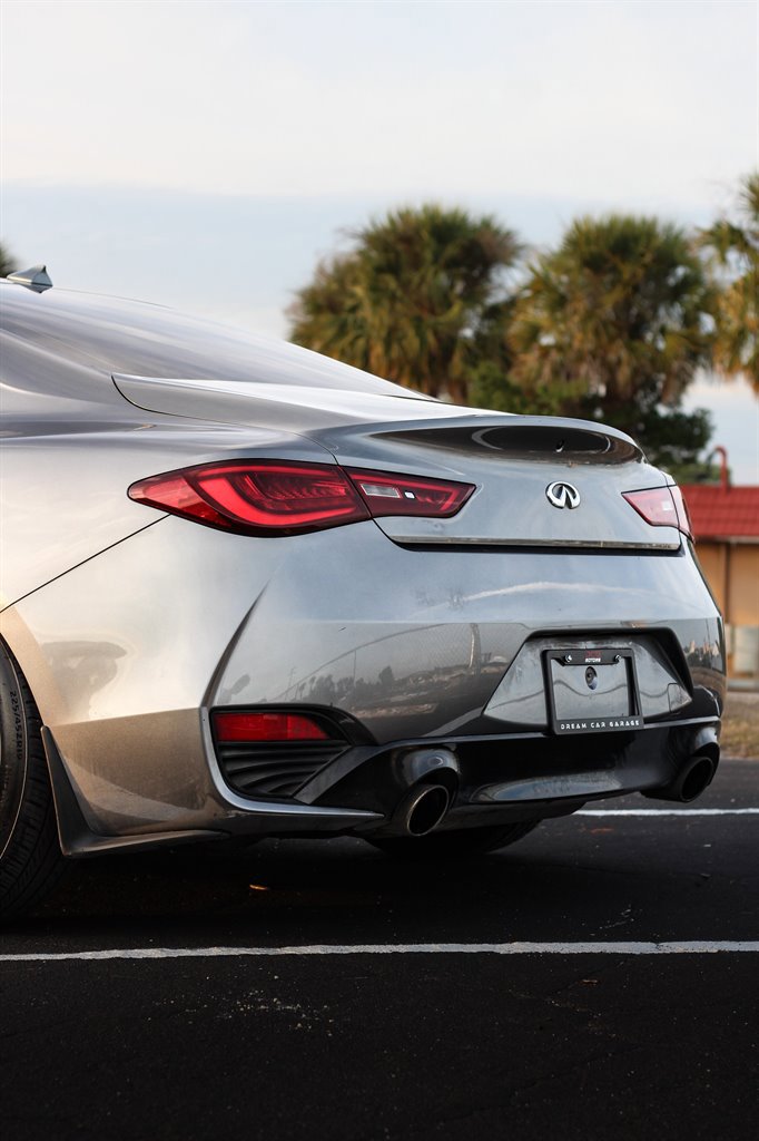 Used 2017 INFINITI Q60 2.0t w/ Premium Plus Package 2.0T image 16
