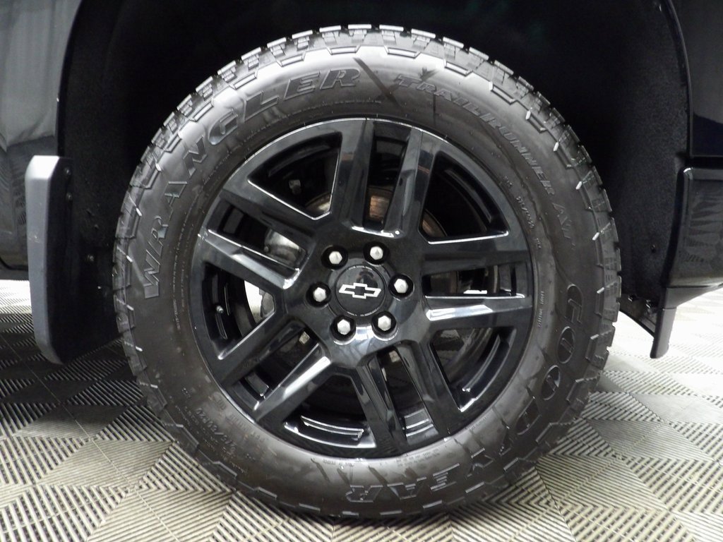 Used 2024 Chevrolet Silverado 1500 RST image 8