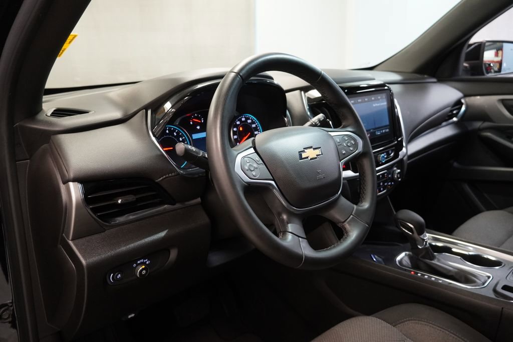 Certified 2023 Chevrolet Traverse LT image 6
