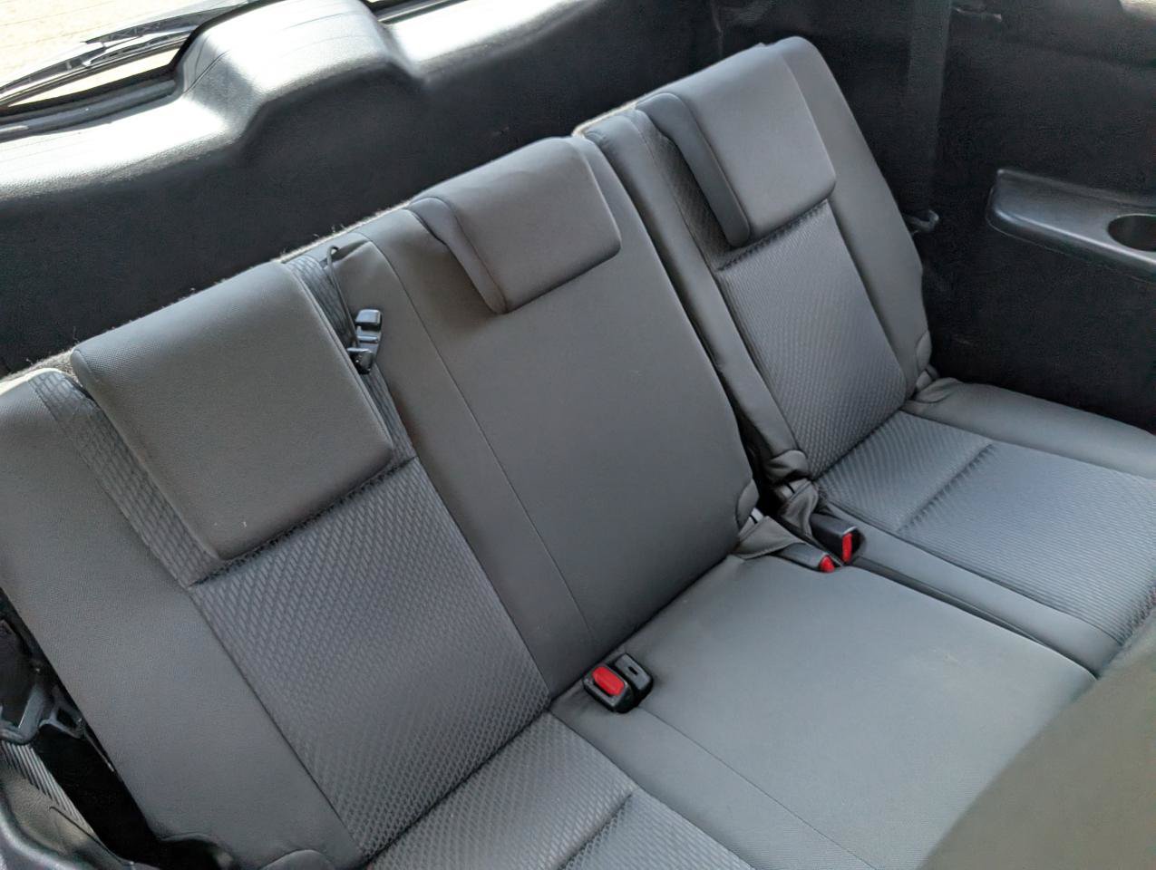 Used 2014 Toyota Highlander LE FWD image 22
