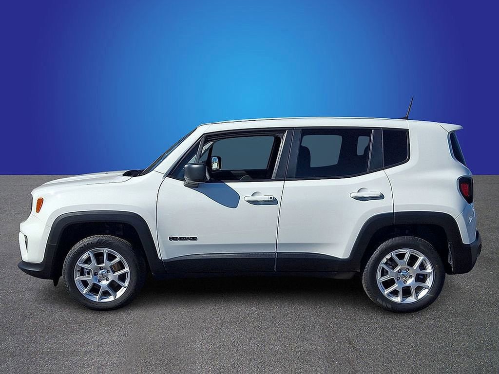 Used 2023 Jeep Renegade Latitude AWD/4WD image 7