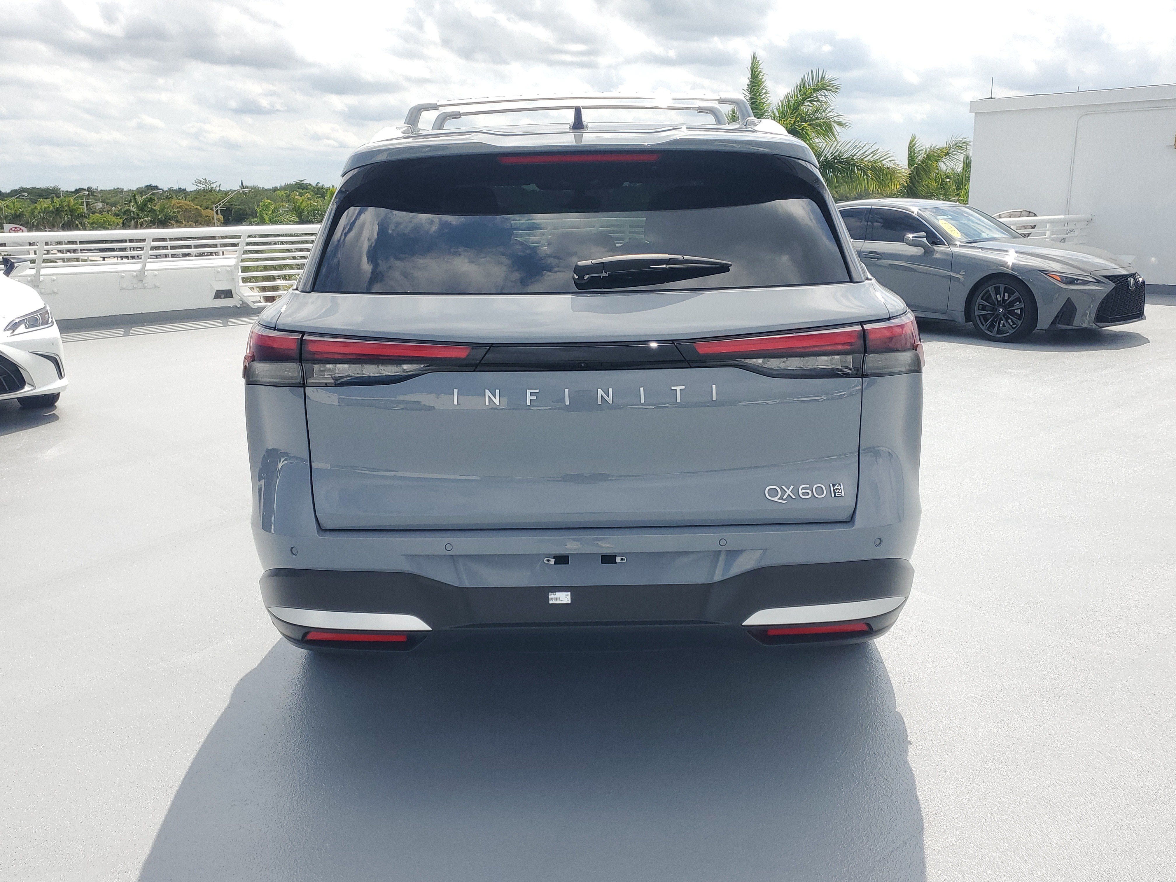 Used 2026 INFINITI QX60 Luxe w/ Cargo Package AWD/4WD image 6