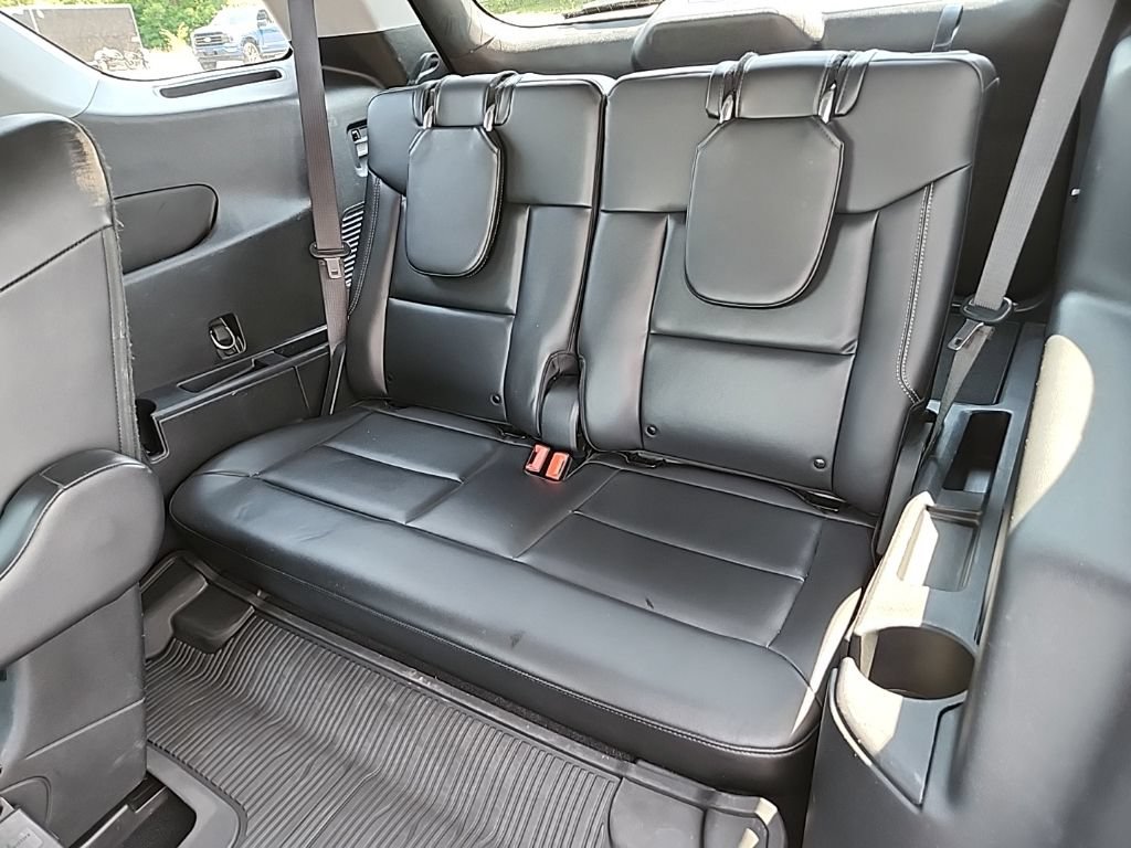 Used 2022 Ford Explorer XLT AWD/4WD image 32