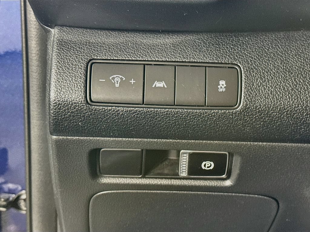 Certified 2021 Hyundai Santa Fe SEL AWD/4WD image 18