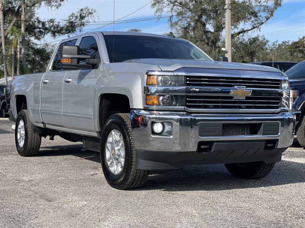 Used 2016 Chevrolet Silverado 2500 LT w/ LT Convenience Package AWD/4WD image 17