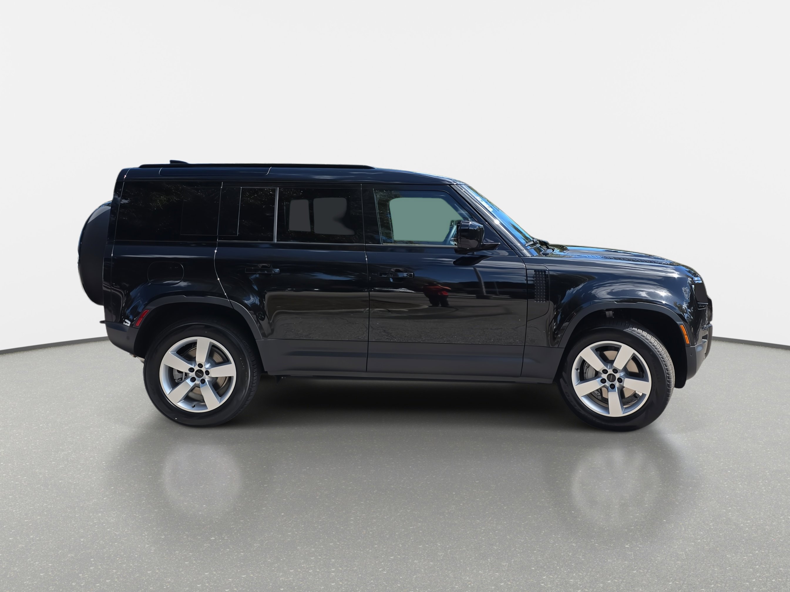 New 2026 Land Rover Defender 110 S image 4