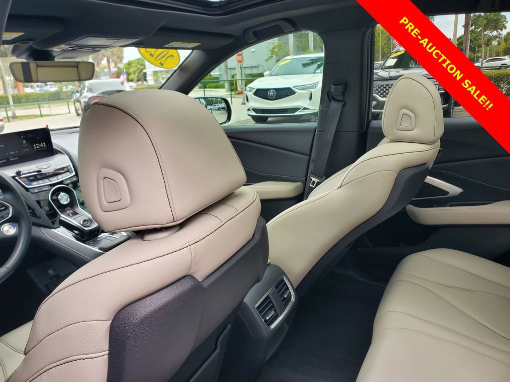 Used 2025 Acura RDX SH-AWD image 12