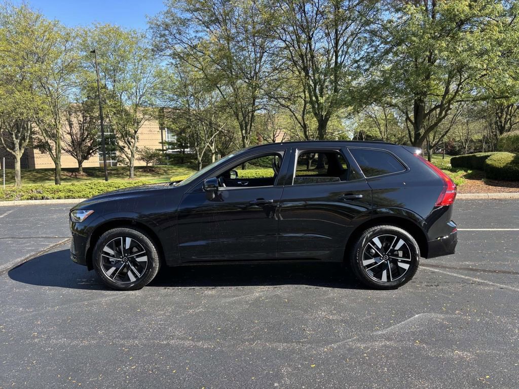 New 2026 Volvo XC60 B5 Plus w/ Protection Package Premier image 4