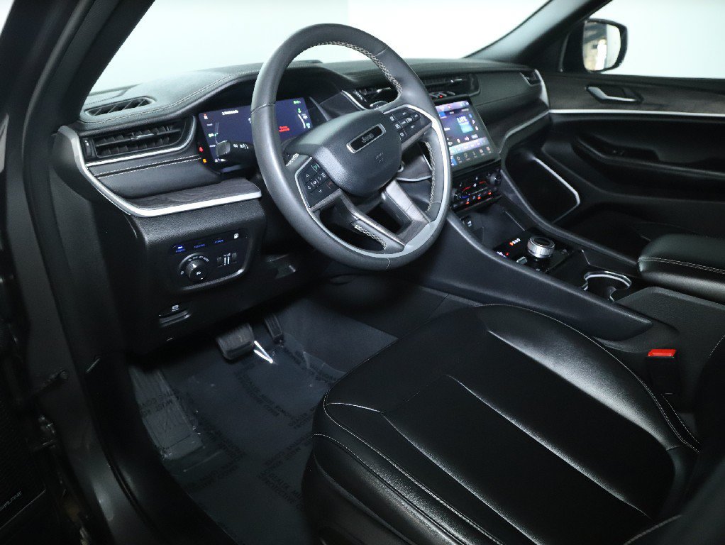 Used 2024 Jeep Grand Cherokee Limited 4xe AWD/4WD image 18