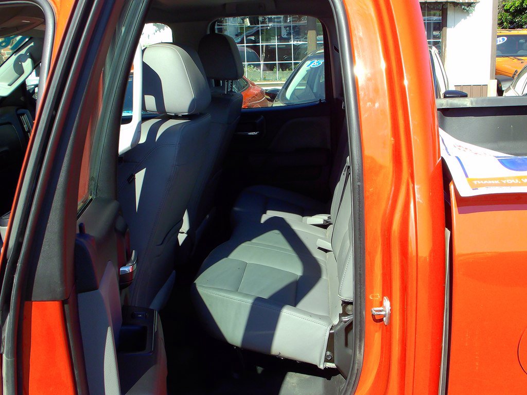 Used 2018 Chevrolet Silverado 1500 W/T AWD/4WD image 8