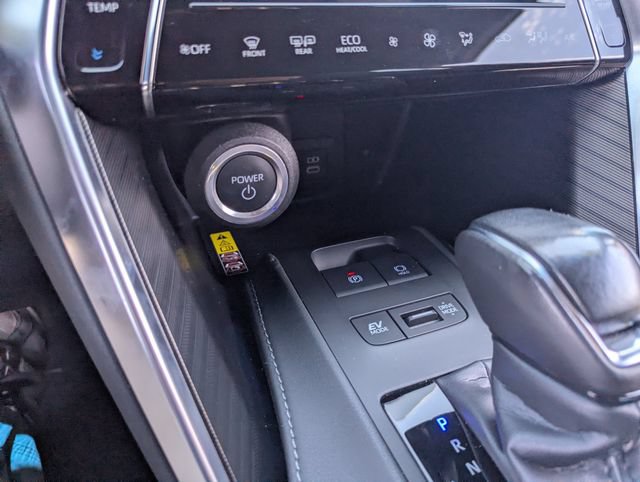 Used 2024 Toyota Venza Limited AWD/4WD image 26