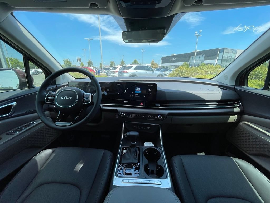 New 2026 Kia Carnival EX FWD image 27