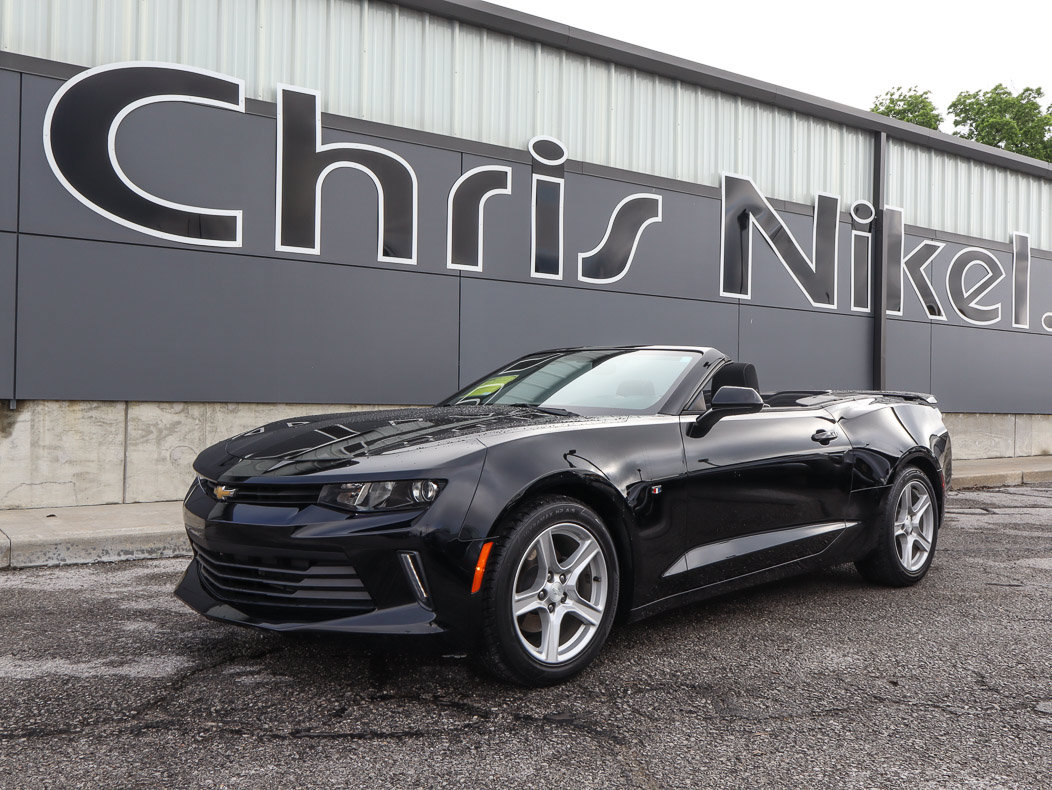 Used 2017 Chevrolet Camaro LT w/ Technology Package RWD image 1