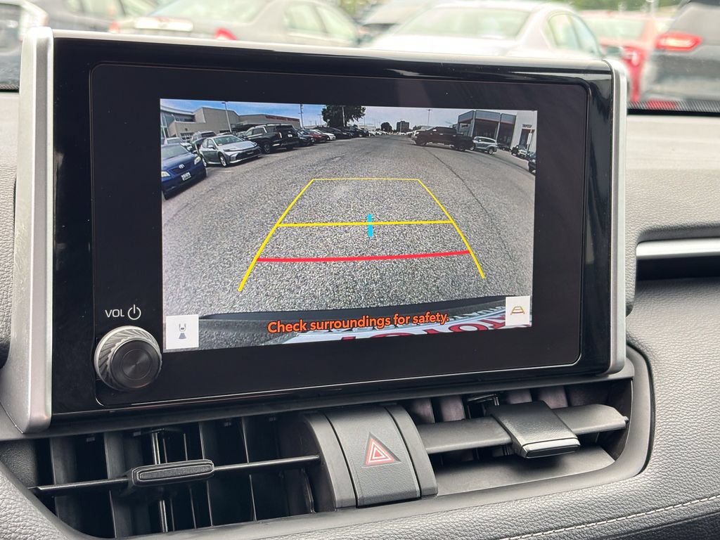 Used 2025 Toyota RAV4 XLE w/ Weather Package AWD/4WD image 35