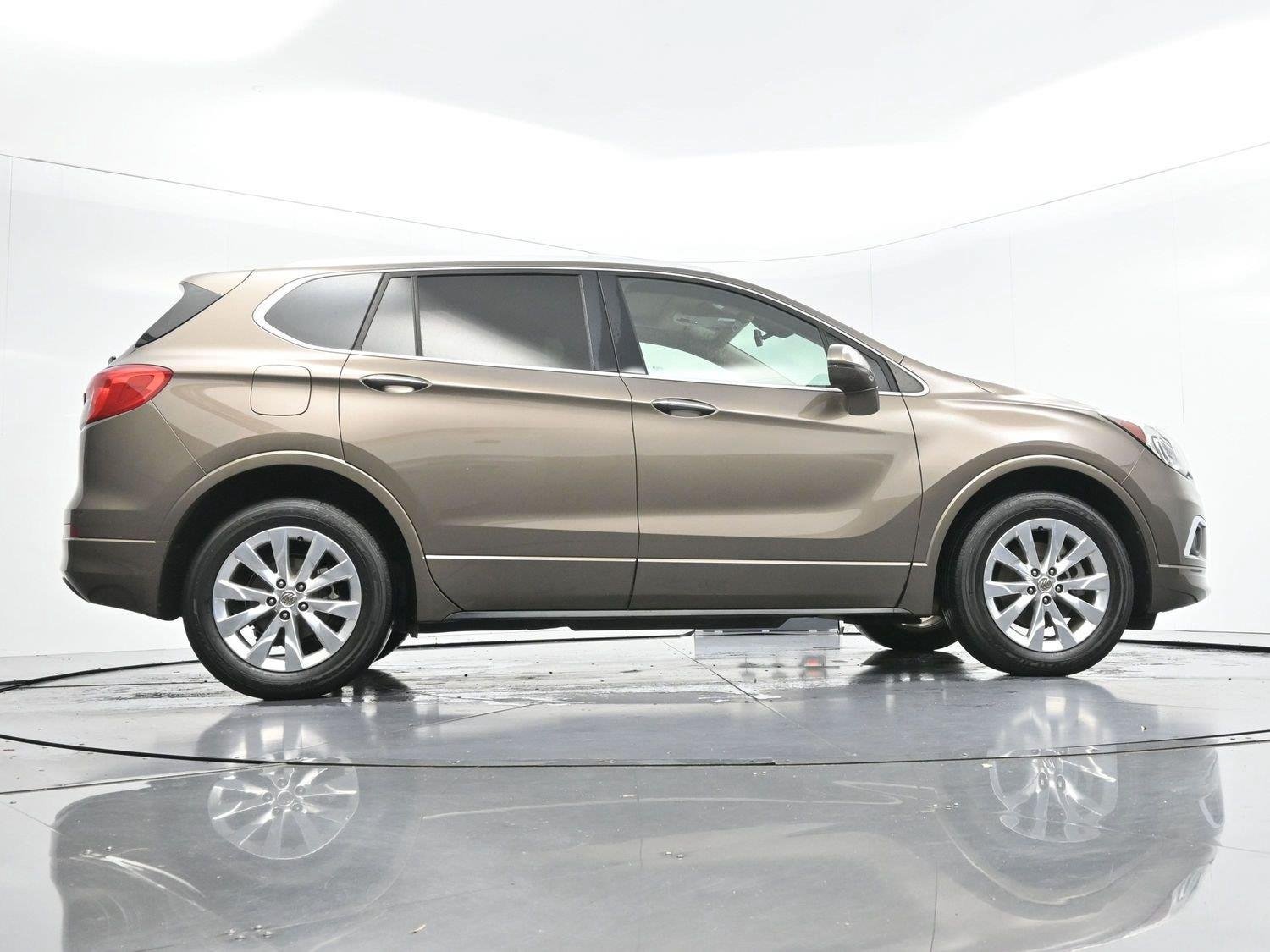 Used 2017 Buick Envision Essence FWD image 57