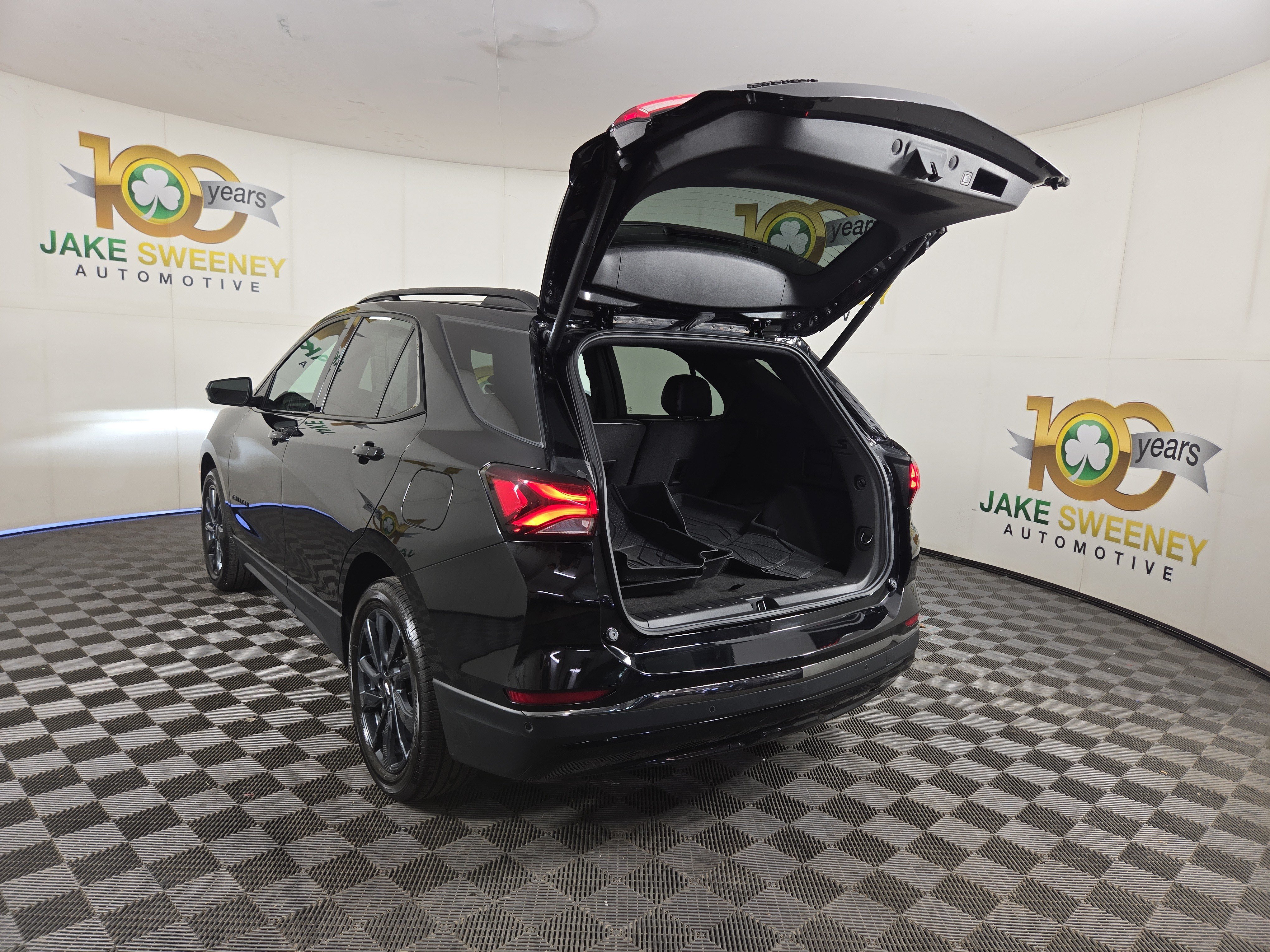 Certified 2023 Chevrolet Equinox RS FWD image 30