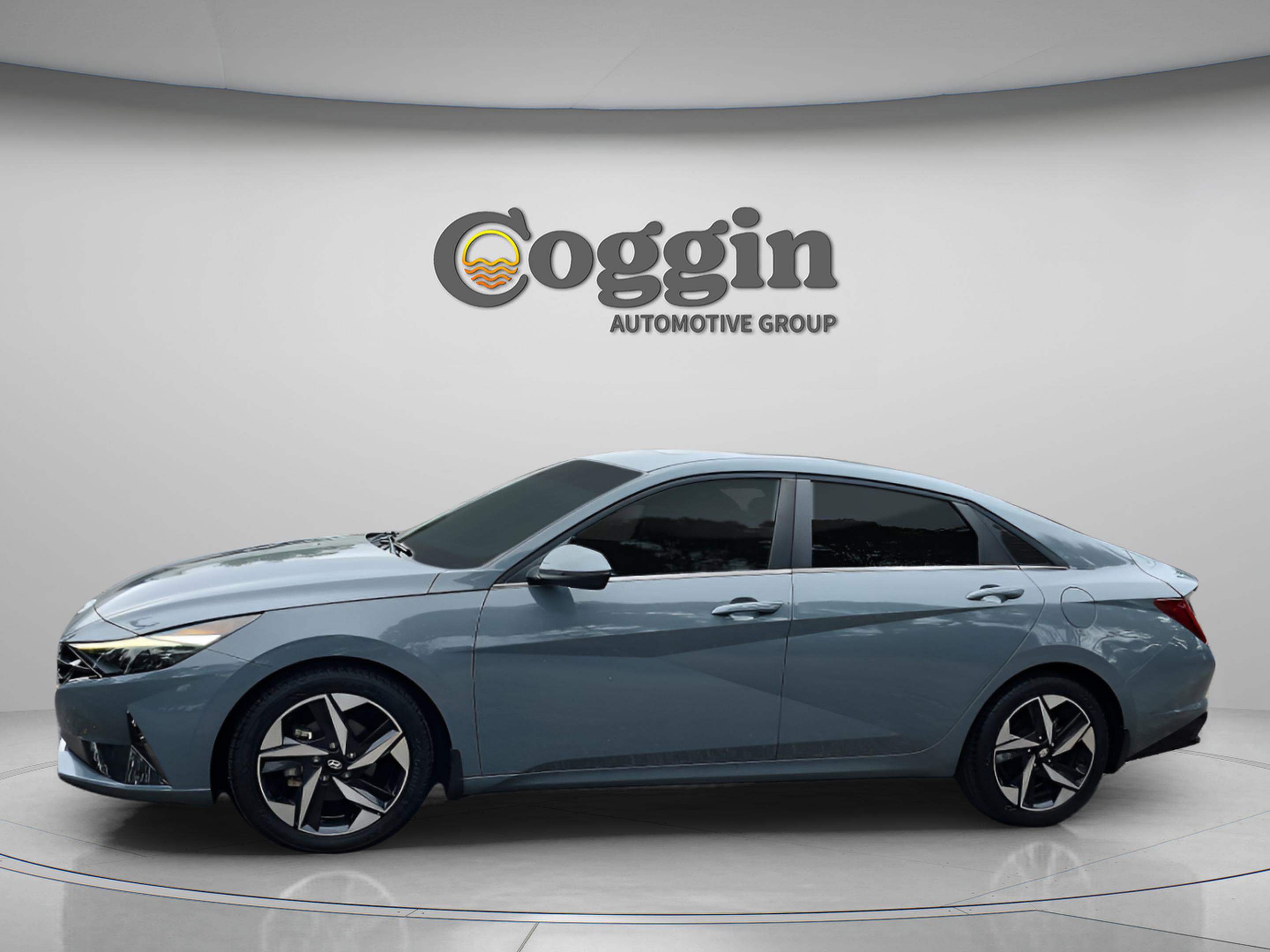 Used 2022 Hyundai Elantra Limited image 1