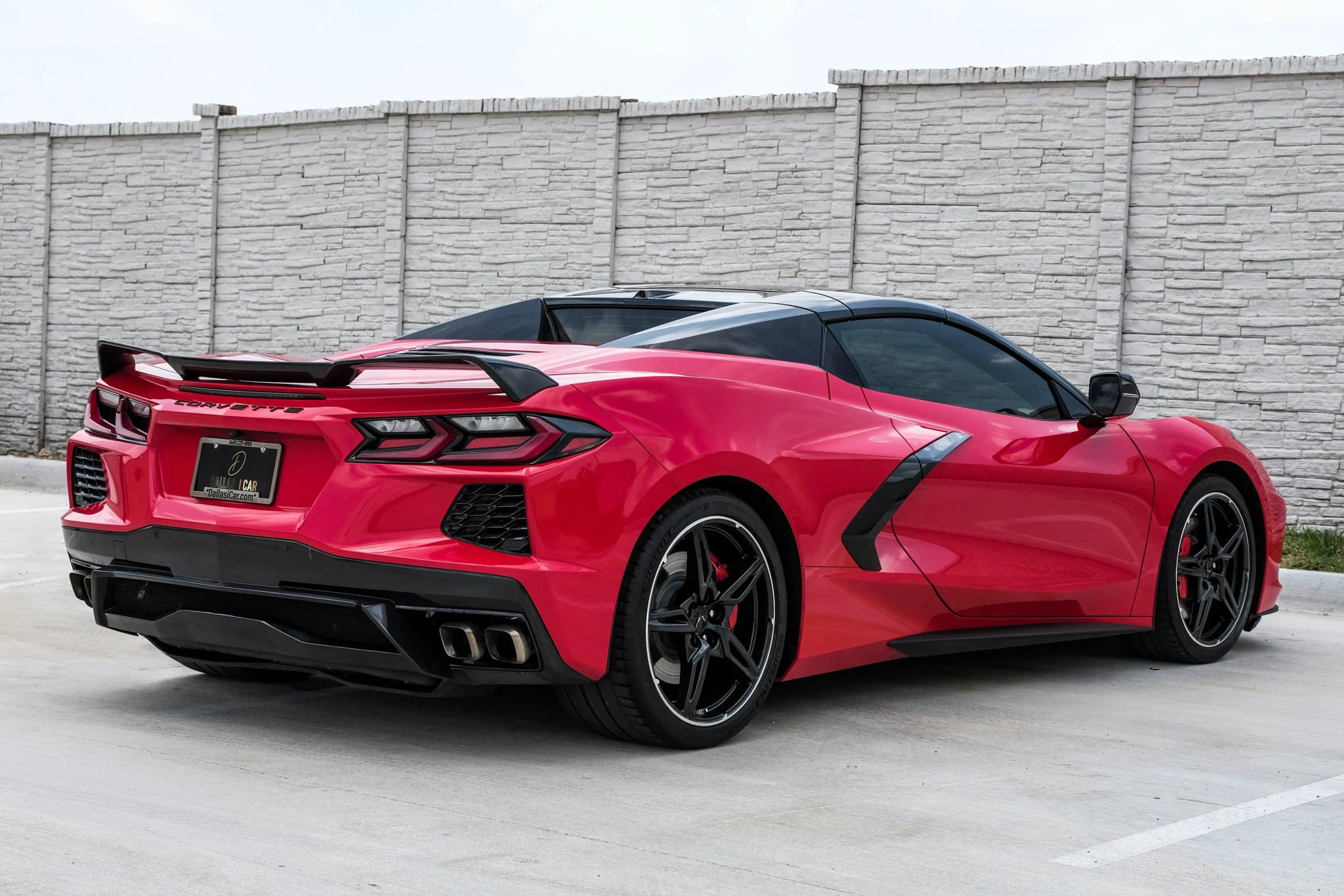 Used 2021 Chevrolet Corvette Stingray Premium Conv w/ Z51 Performance Package RWD image 7