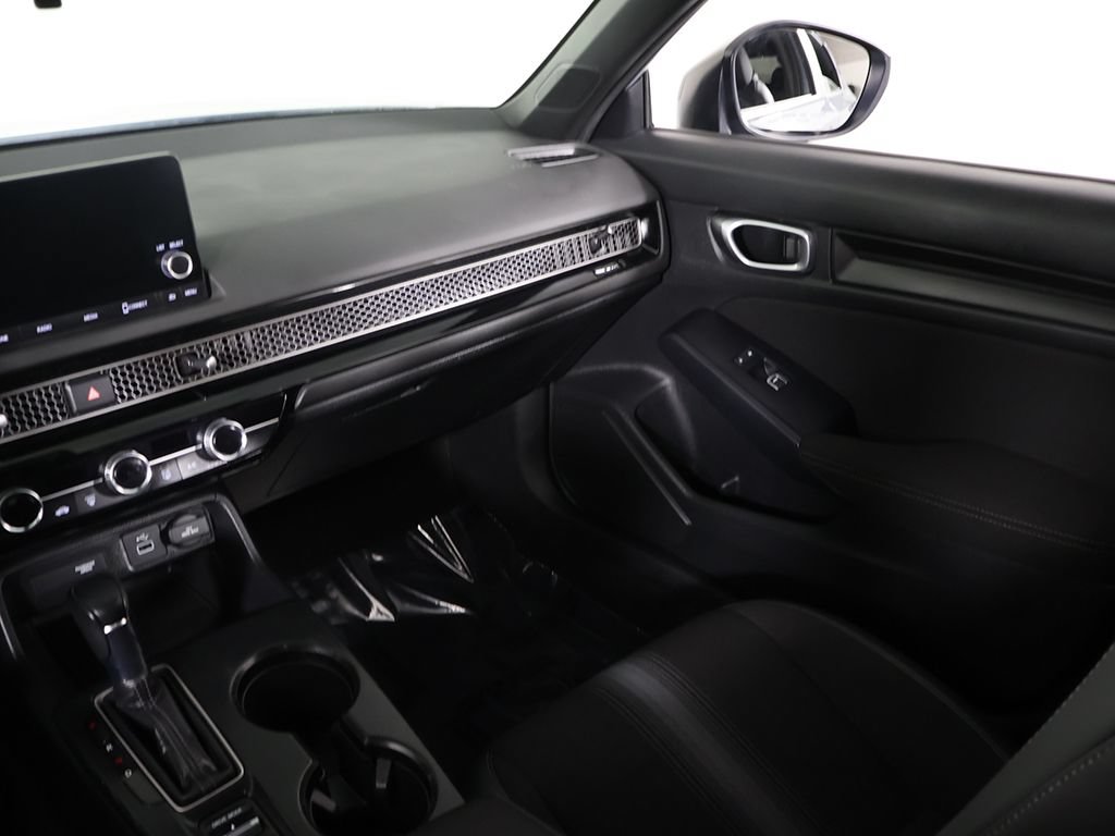 Used 2023 Honda Civic Sport image 28