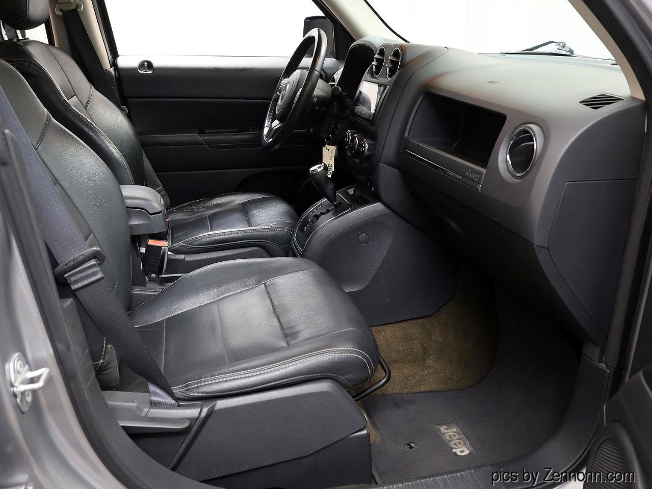 Used 2016 Jeep Patriot High Altitude FWD image 30