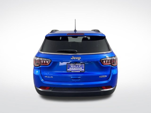 Used 2023 Jeep Compass Latitude w/ Convenience Group AWD/4WD image 9